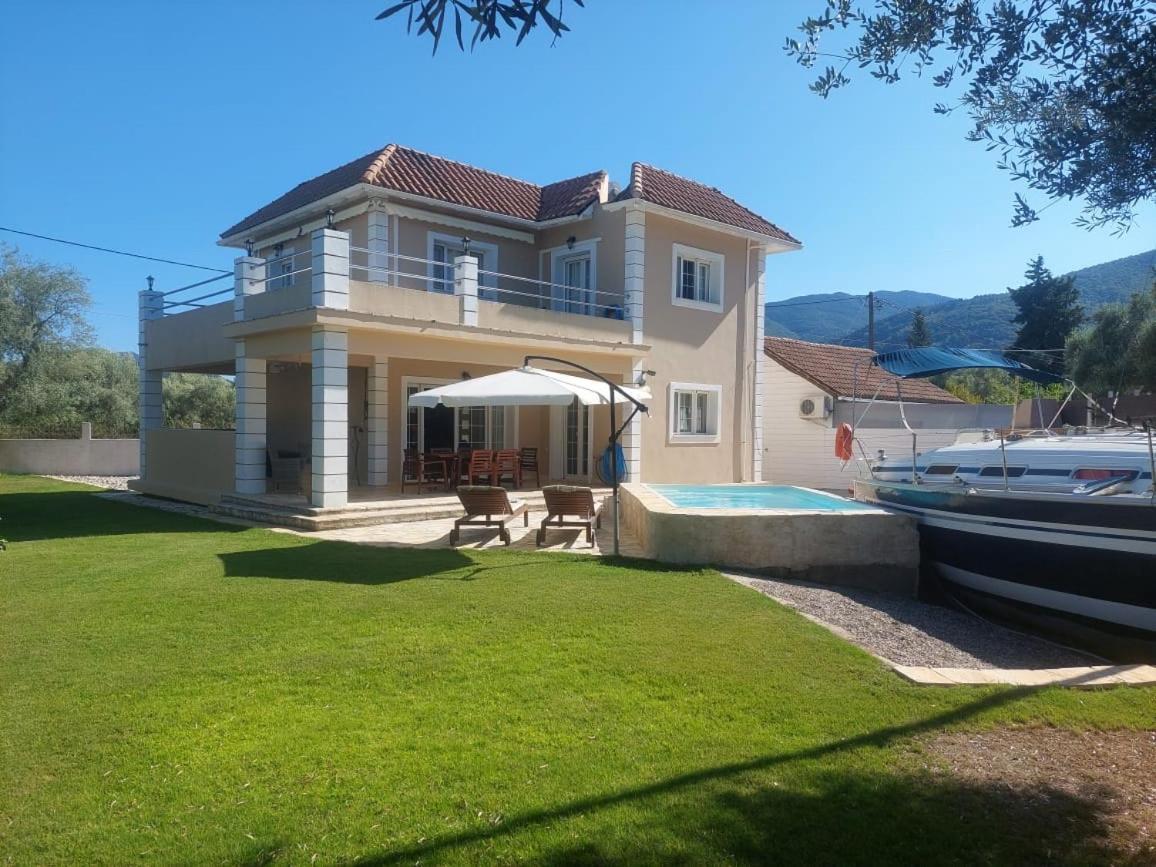 Villa Morris Nydri  Luaran gambar